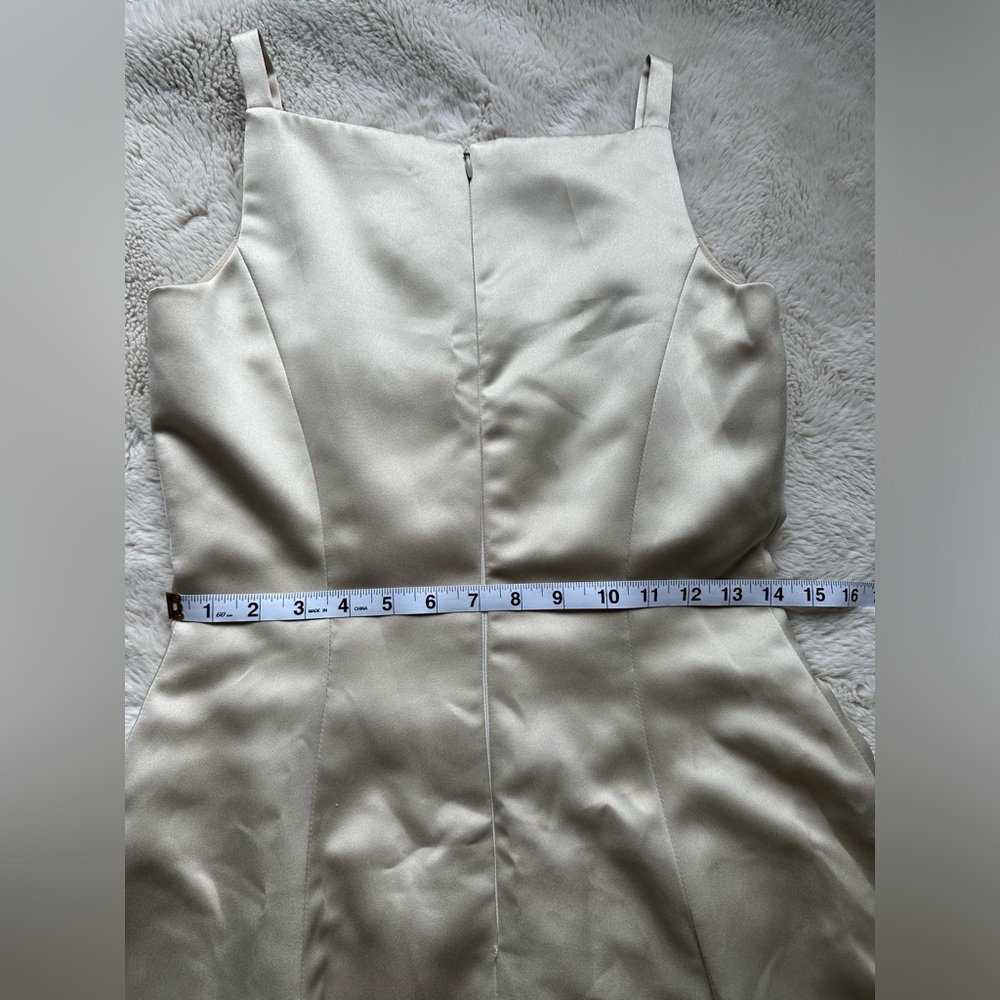 Dress - Picture 6 of 9